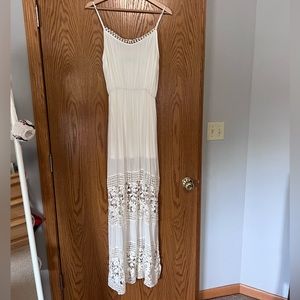 Brand new white womens dress - perfect for summer
